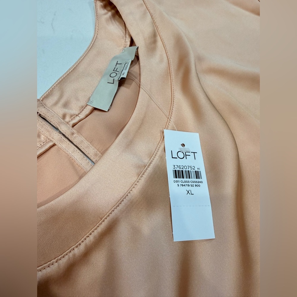 NWT Loft Satin Drawstring Blouse – Peach – Xlarge - Picture 3 of 8